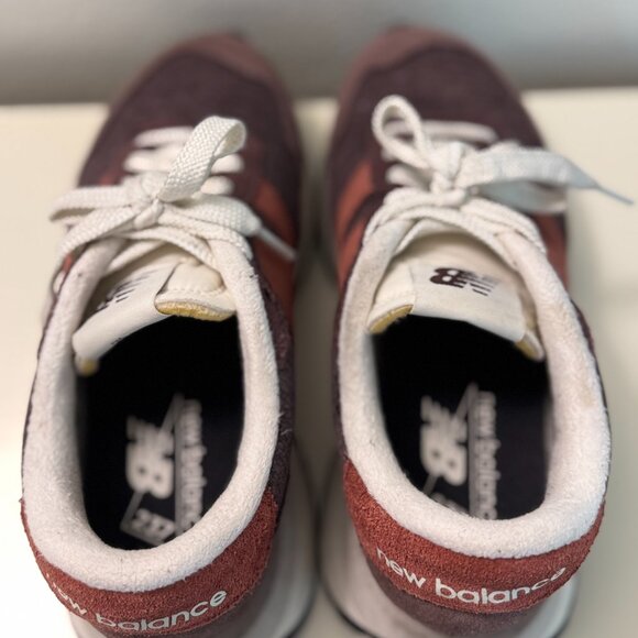 New Balance Women's 237 V1 Classic Sneaker - Picture 7 of 7